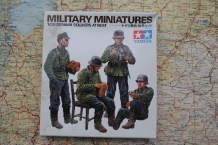 images/productimages/small/German Soldiers At Rest Tamiya 1;35 voor.jpg